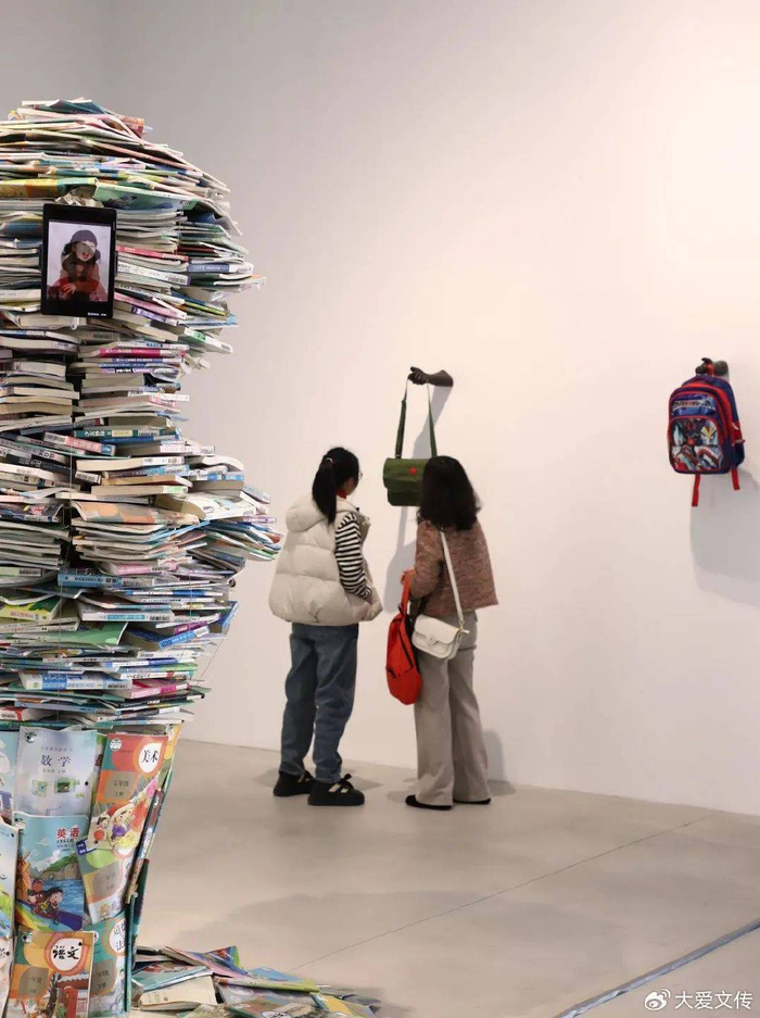 di yuan 现场 | 《童年——吴梁焰个展》成功开幕