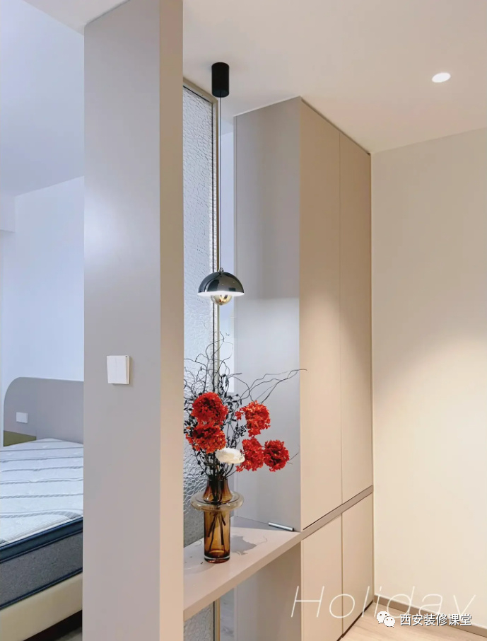 卧室进门直对床头,有何弱化办法?|床头|主卫|屏风_新浪新闻