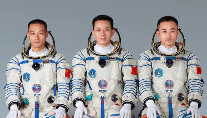 神十七出差满5个月神舟十八号将发射3位女航天员有人出征吗