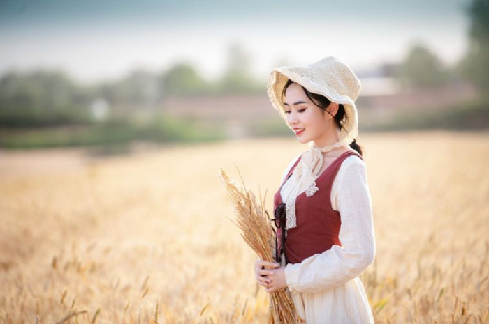 适合一个人的9个拍照姿势,简单好学,拍照各种美