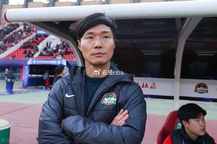 河南队面对中乙新军陕西长安联合,上半场踢得不错,黄紫昌和张智豪在