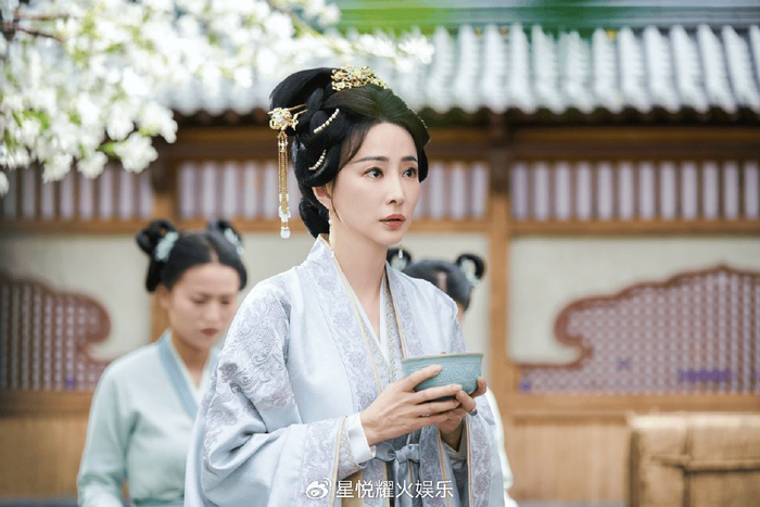林静《惜花芷》饰"恋爱脑"萧王妃 三搭胡一天演绎爱恨纠葛__财经头条