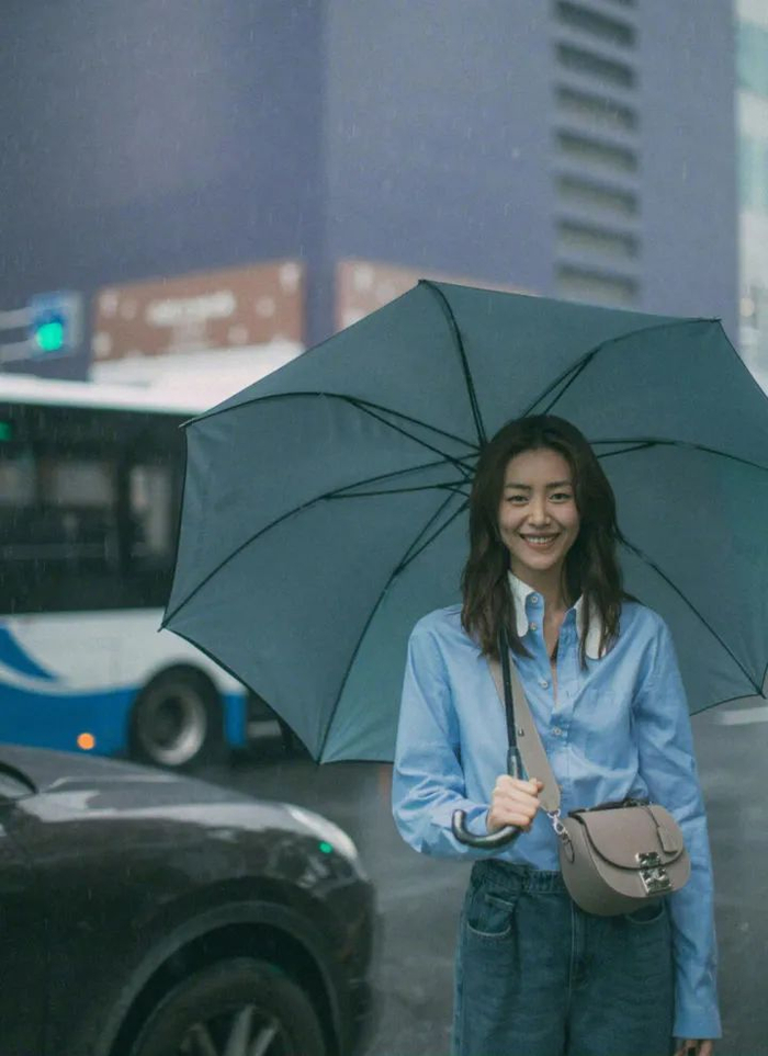 大表姐刘雯拍照教学,常用12个拍照姿势,帮你拍照上镜又漂亮|刘雯|上镜