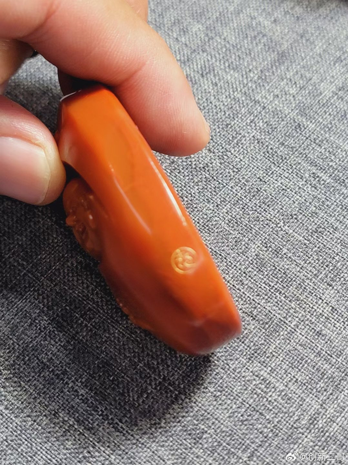 最美原矿老瓦西料南红弥勒佛,祝朋友们双节愉快,笑口常开