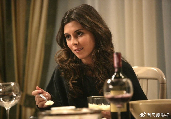 是2019年上映的青春校园材悬疑剧情美剧.一共上映了两季加一部特别篇.