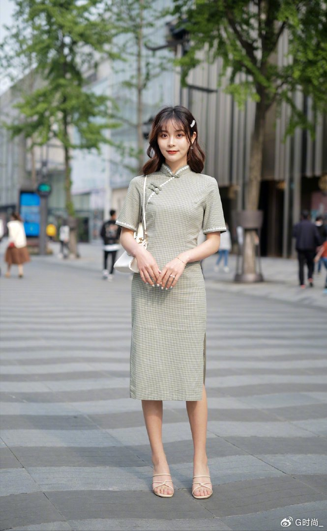 look5:旗袍 凉拖