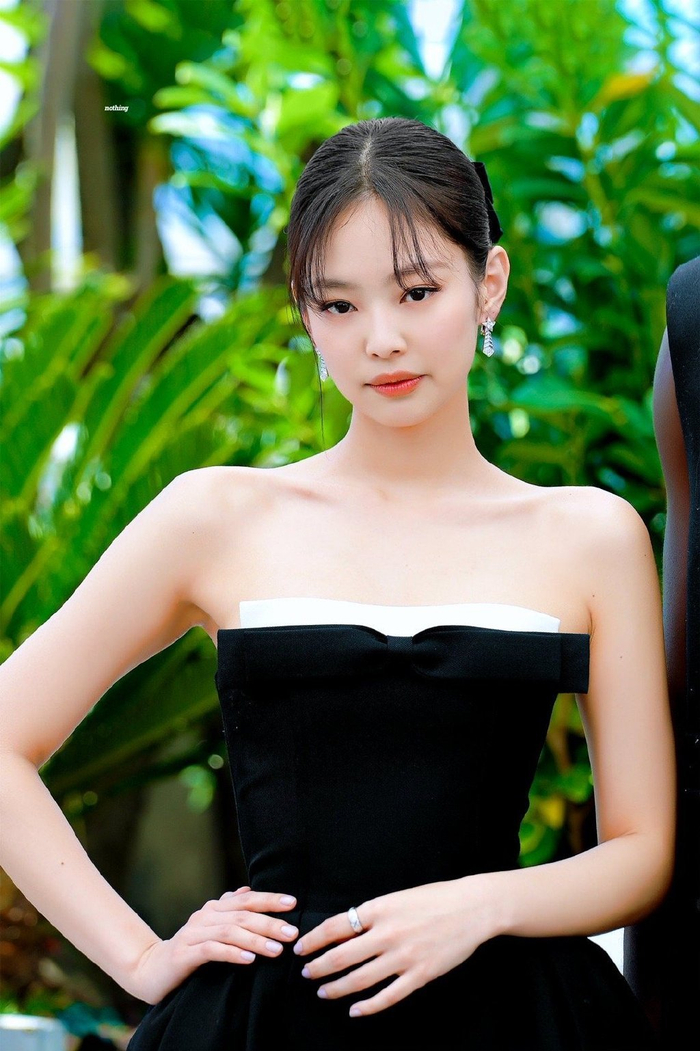 jennie为演唱会中途离场道歉却陷入话题争议台词被批太露骨
