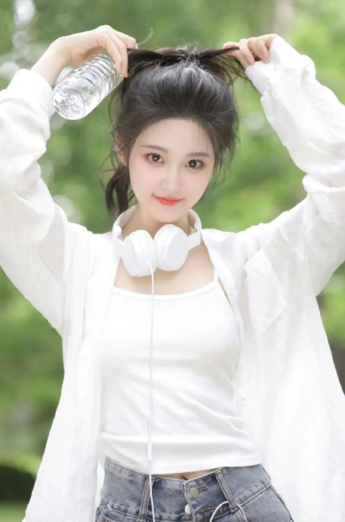 女生夏天拍美照,记住以下拍摄法则,拍照显瘦自然很好看