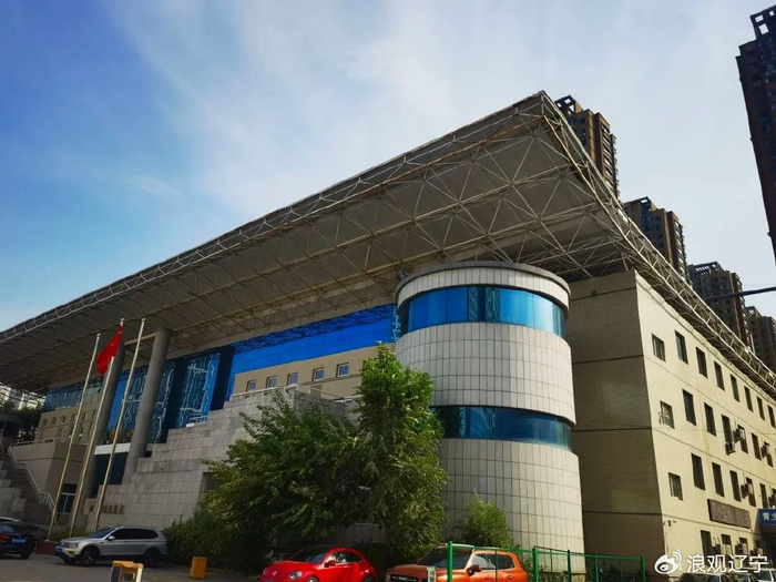 在汗味与精油香之间：解码沈阳皇姑区小足疗店的市井经济学