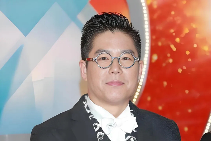 55岁林晓峰近况曝光!与康子妮离婚已经6年,如今还单身让人唏嘘|婚姻|感情|儿子|低调|岁月_新浪娱乐_新浪新闻