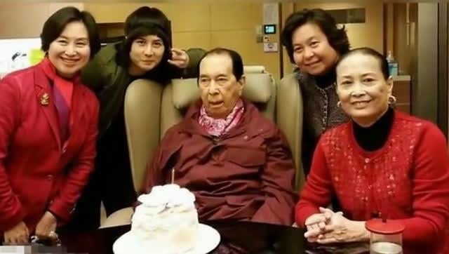 近距离看看赌王之家，何鸿燊和他4个太太之间流传的豪宅传说
