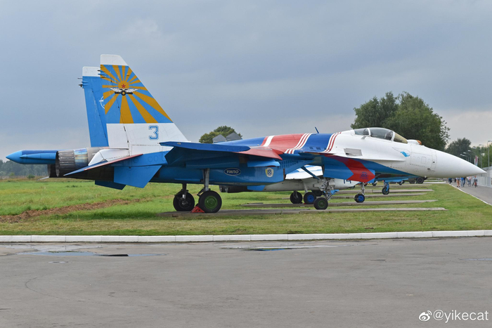 落日余晖,Su-35(Su-27M) Super Flanker“超级侧卫”多用途歼击机|雷达|战斗机_新浪新闻