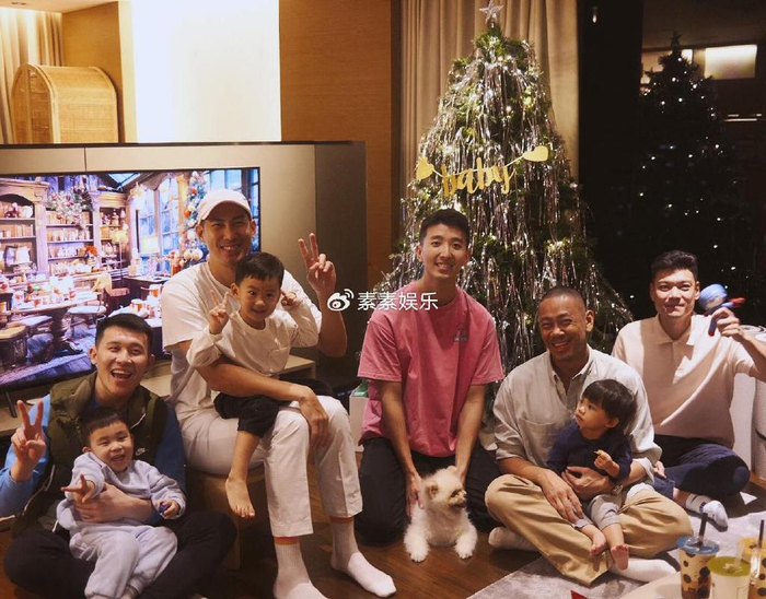 高以翔生前挚友毛加恩官宣好消息妻子怀孕一起悼念昔日好友