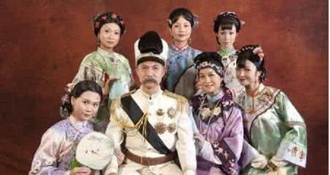 在一众姬妾中,袁世凯最喜欢的就是六姨太|文章|洪氏|姨太太|奶妈|儿媳_新浪新闻