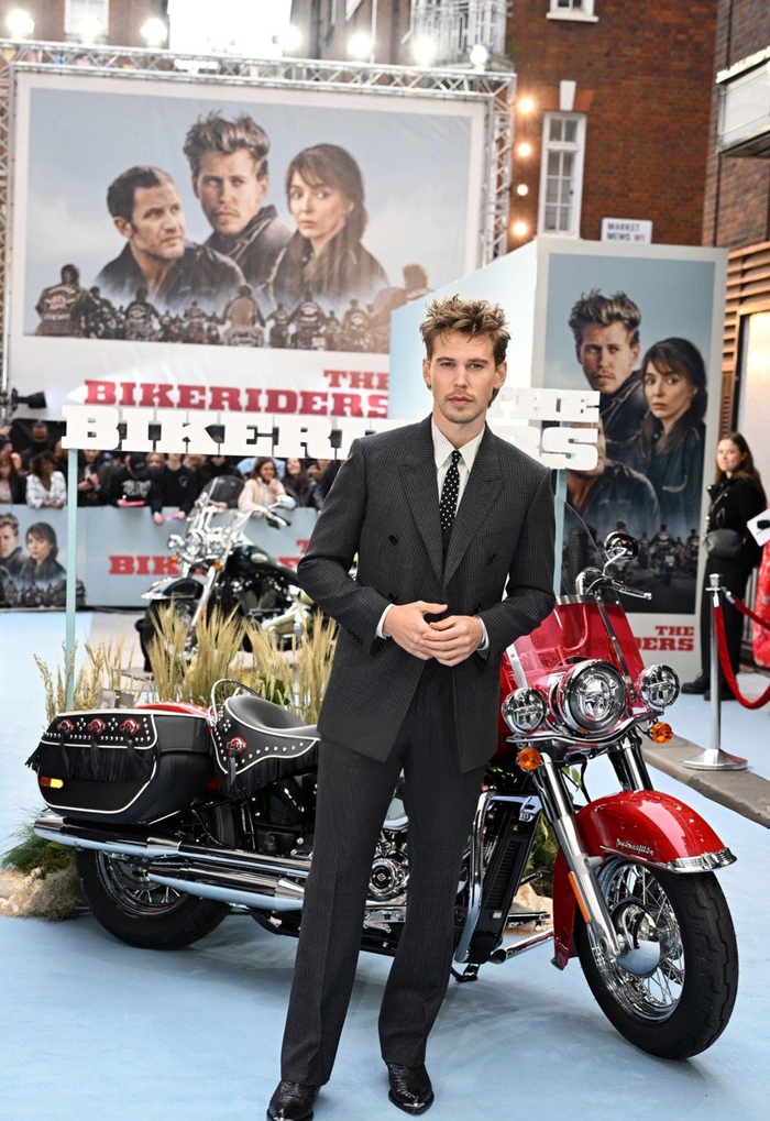 《摩托骑士》伦敦首映红毯