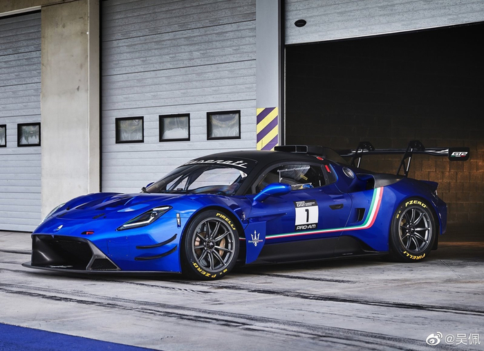 周一早今天看赛车玛莎拉蒂gt2racecar基于mc20打造