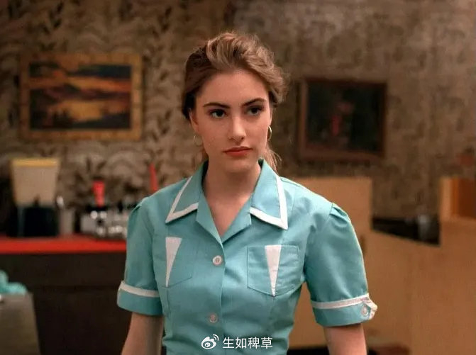 她是行走的荷尔蒙女神,黄金年代的美才是真的美啊!