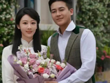 杨紫新剧路透照，跟男演员合照，颜值在线！
