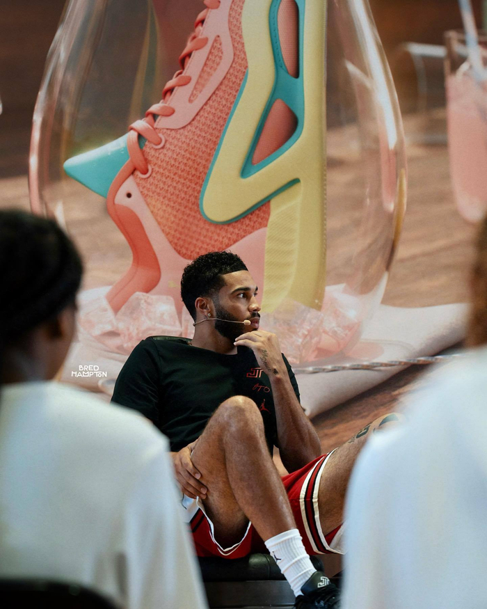 塔图姆ins分享巴黎行图集