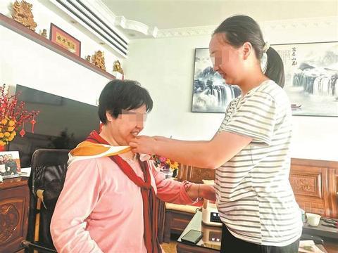 困境家庭收获温情瞬间
