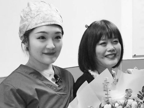 小时候常被助产士妈妈“放鸽子” “长大后，我就成了你”