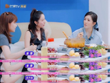 李艺彤怀念和月亮姐姐的神仙友情