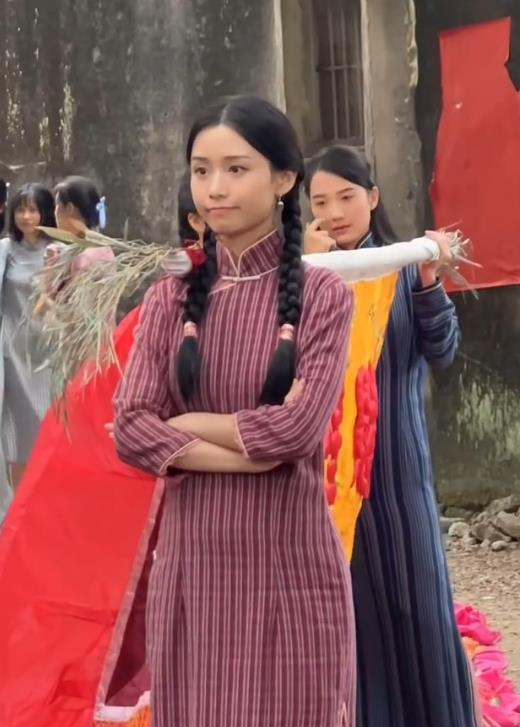 青年淑柔扮演者回应为何不进演艺圈:担心出来之后大家说不漂亮__财经头条__新浪财经