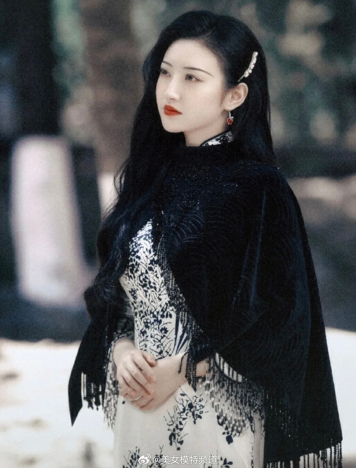 景甜司藤旗袍写真