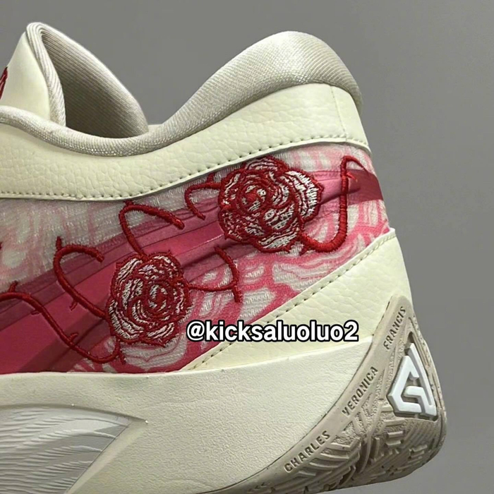 kicksdong晒出了字母哥下一代签名鞋nikefreak6的谍照