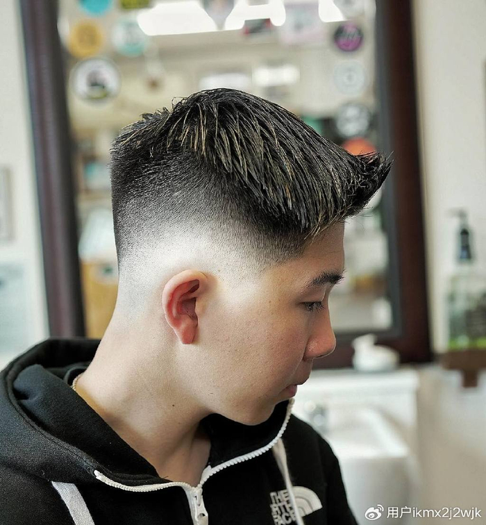 两侧铲短男发:帅气,利落与百变的新风尚|男发|发型|百变_新浪新闻