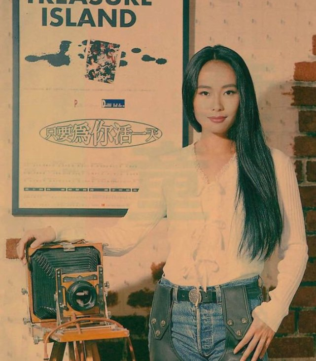 聪慧女人叶童,因渴望家庭温暖,老公绯闻不断她依然选择相信对方__财经头条