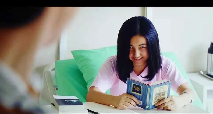 2020年,张子枫报考北京电影学院,取得了全国第三的好成绩,成为了吴磊