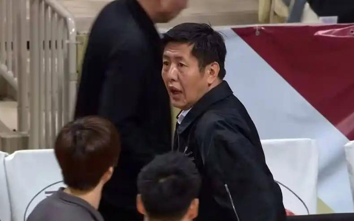 广东短板明显，新疆2主力受伤！刘维伟感谢王睿泽，丁伟被喊下课|浙江队|季后赛|广东男篮|上海|青岛市_新浪体育_新浪新闻
