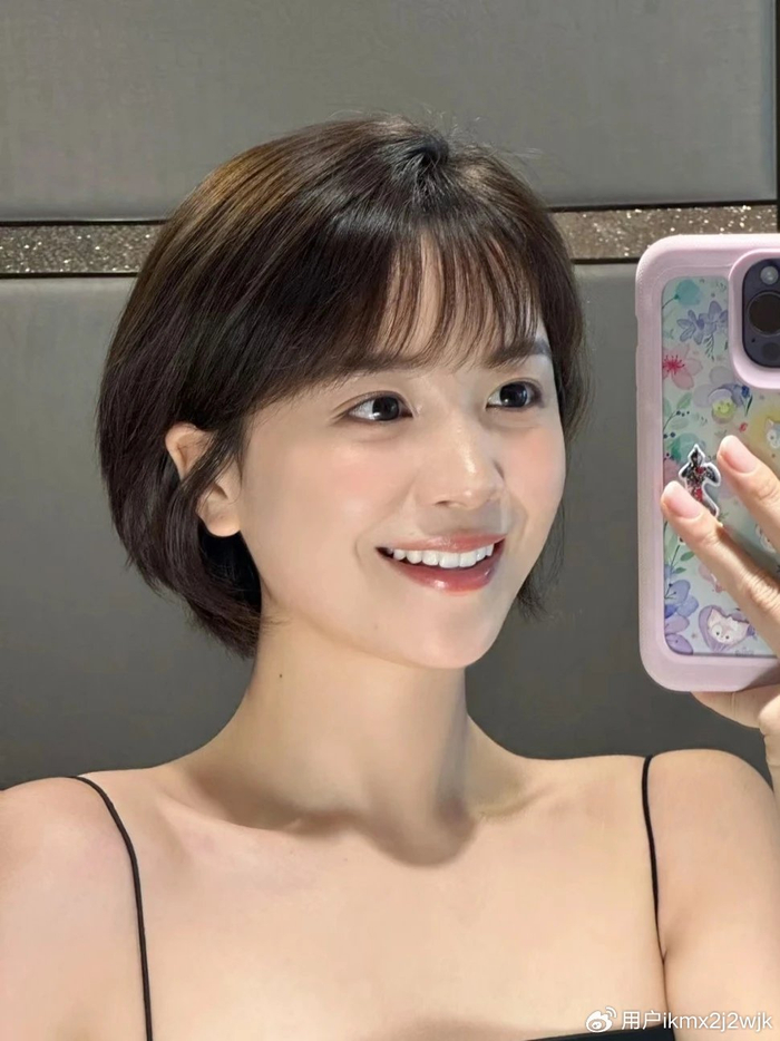 知性时尚真耐看——露耳波波头,短发新风尚