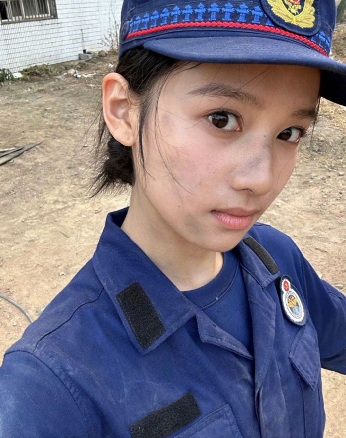 张婧仪 拍照无滤镜原相机直出!