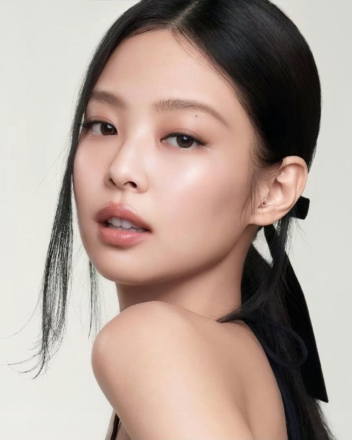 jennie稳定代言,韩素希"丢掉"代言,明星的形象就是事业|柳俊烈|形象