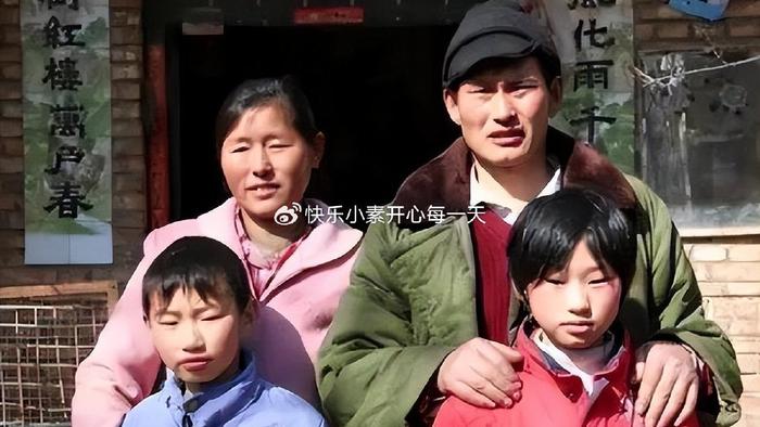 大衣哥女儿开店做老板，26岁被多次提亲，男方家底显赫很低调