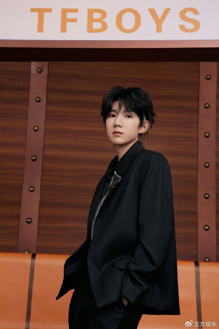 一票难求!黄锐直播透露王俊凯助理也没有演唱会门票