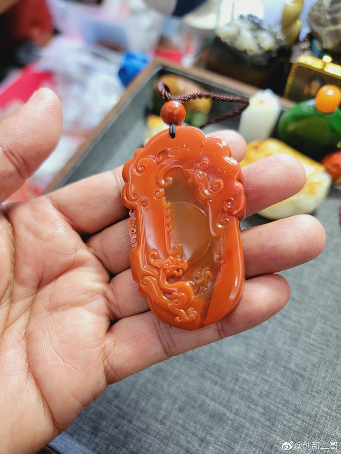 原矿老瓦西料南红仿古龙凤佩大牌子