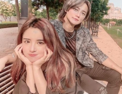 前飞儿乐团吉他手阿沁的老婆花花因持有毒品被警方给逮捕了.