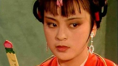 87版《红楼梦》探春剧照：有个性的三小姐就像红玫瑰，又漂亮又扎手