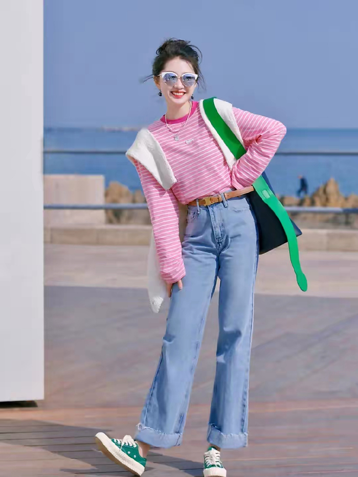 拍照姿势千千万,全身照这样拍,气质漂亮身材又好