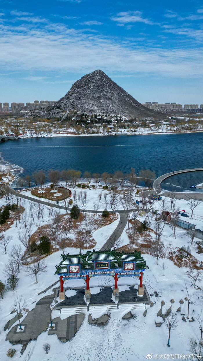 一场大雪为济南华山换上了新装