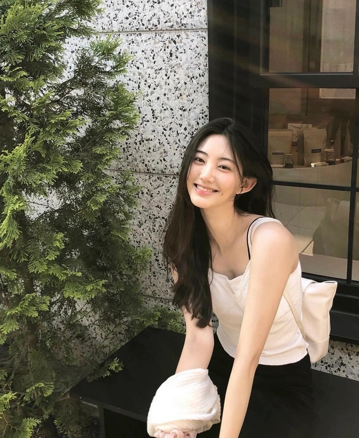 ins存一些韩女拍照姿势
