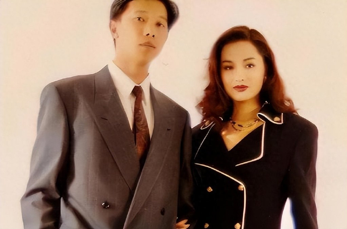 最长11年,却没能踏入婚姻,如今52岁单身的她活得洒脱|瞿颖|罗中旭