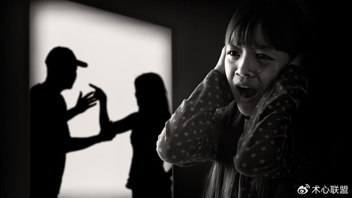 被男友打得鼻青脸肿，如何保护自己！