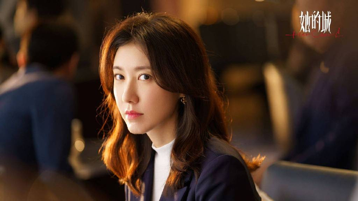 高露《她的城》圆满收官 走心演绎中女拒绝设限人生|她的城|高露