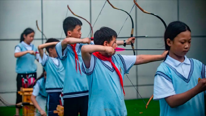 传统体育进校园,谱写射箭新篇章