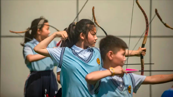 传统体育进校园,谱写射箭新篇章