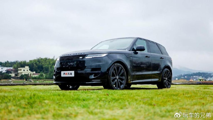 百万预算买豪华suv选保时捷卡宴还是路虎揽运